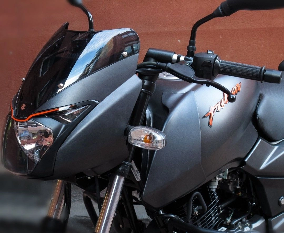 Мотоцикл BAJAJ Pulsar 180