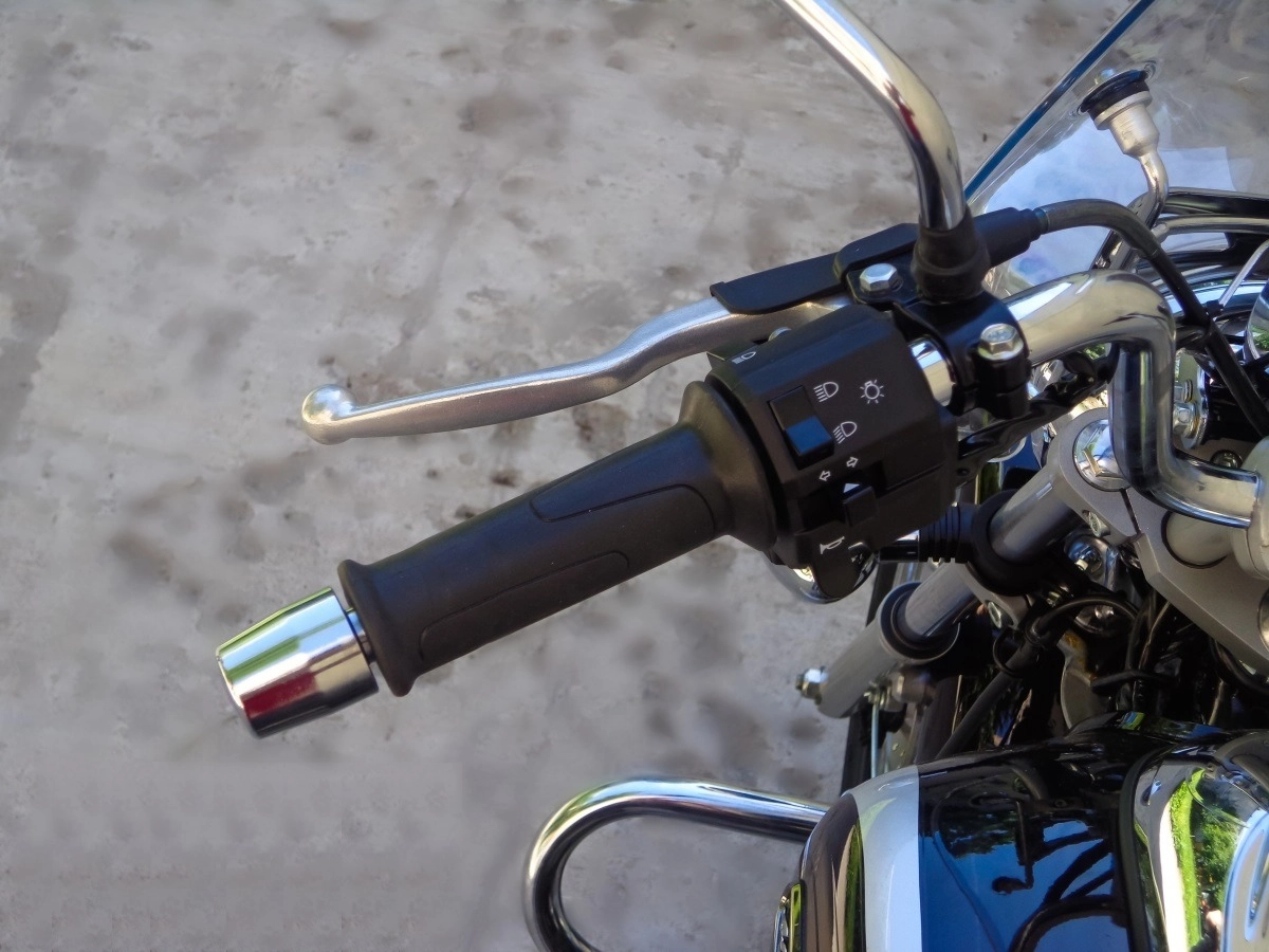 Мотоцикл BAJAJ Avenger Cruise 220