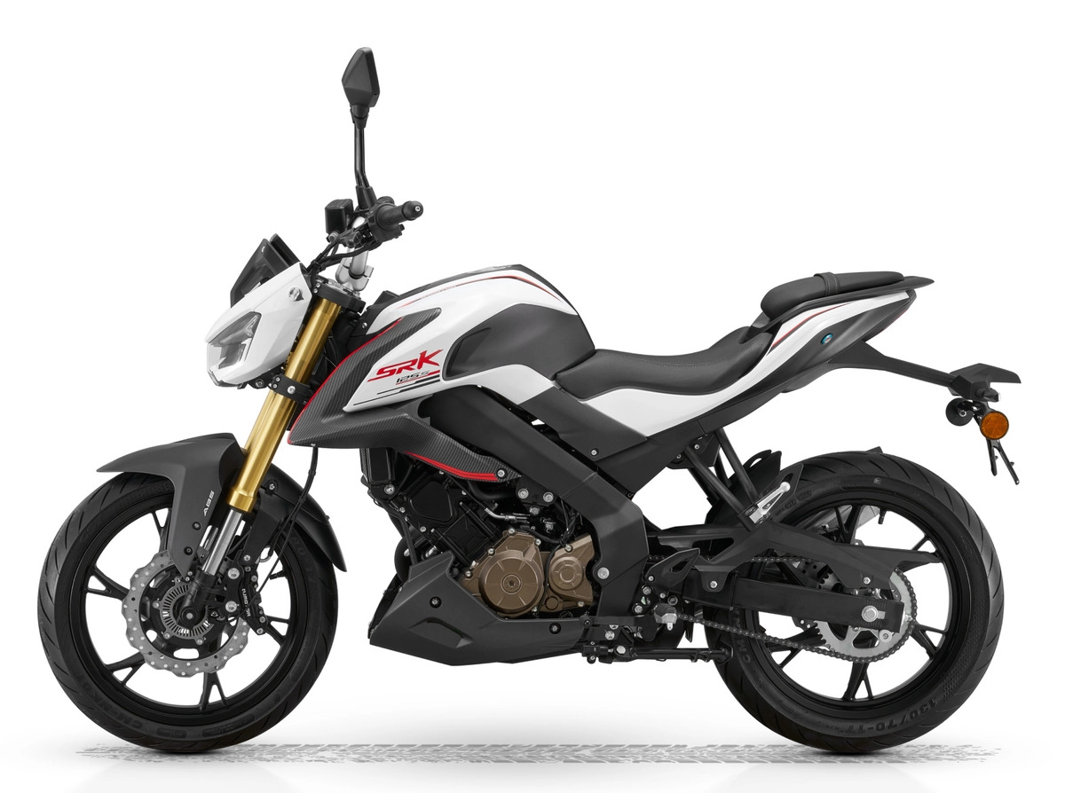 Мотоцикл QJ SRK 125 S