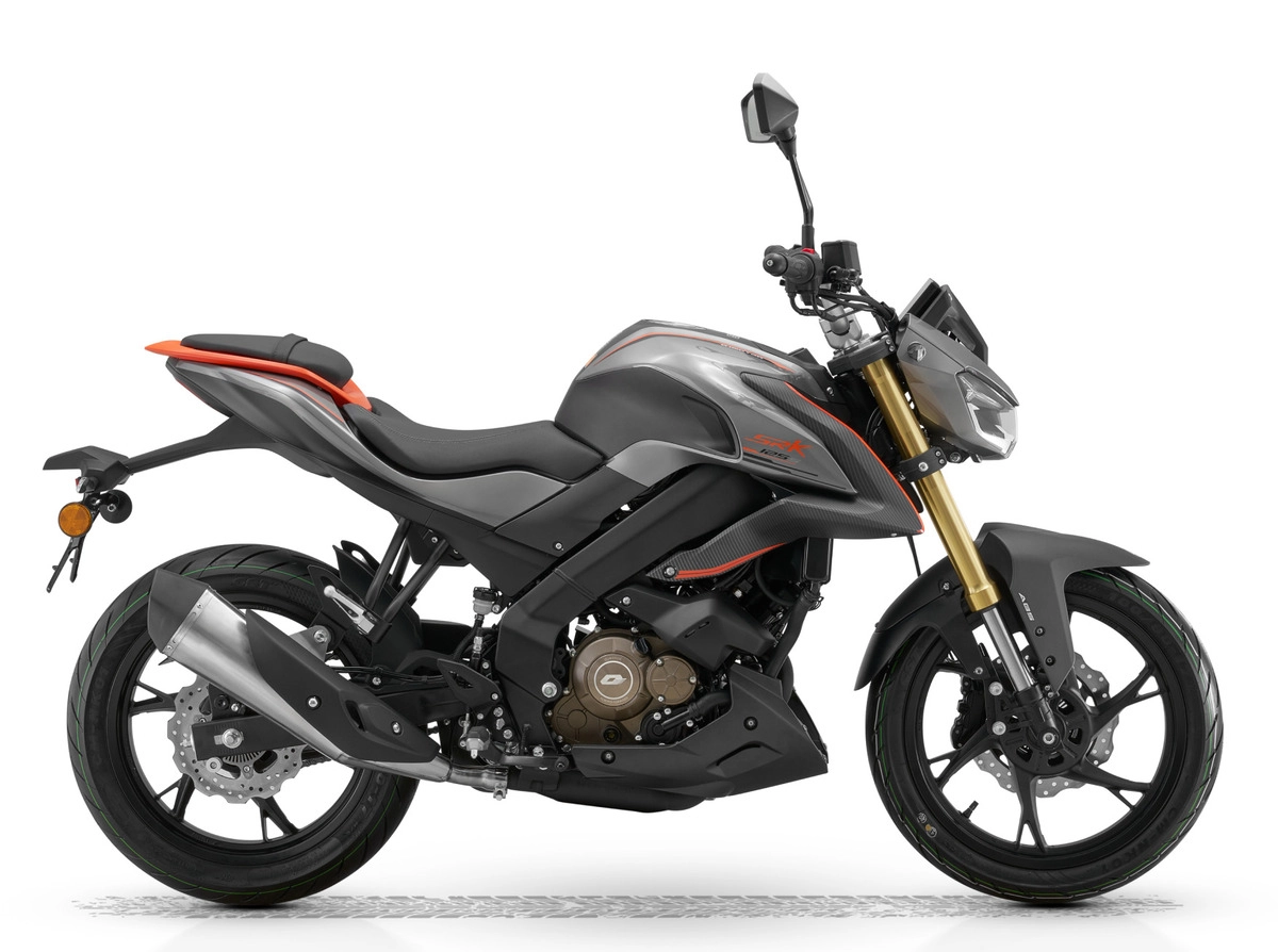 Мотоцикл QJ SRK 125 S