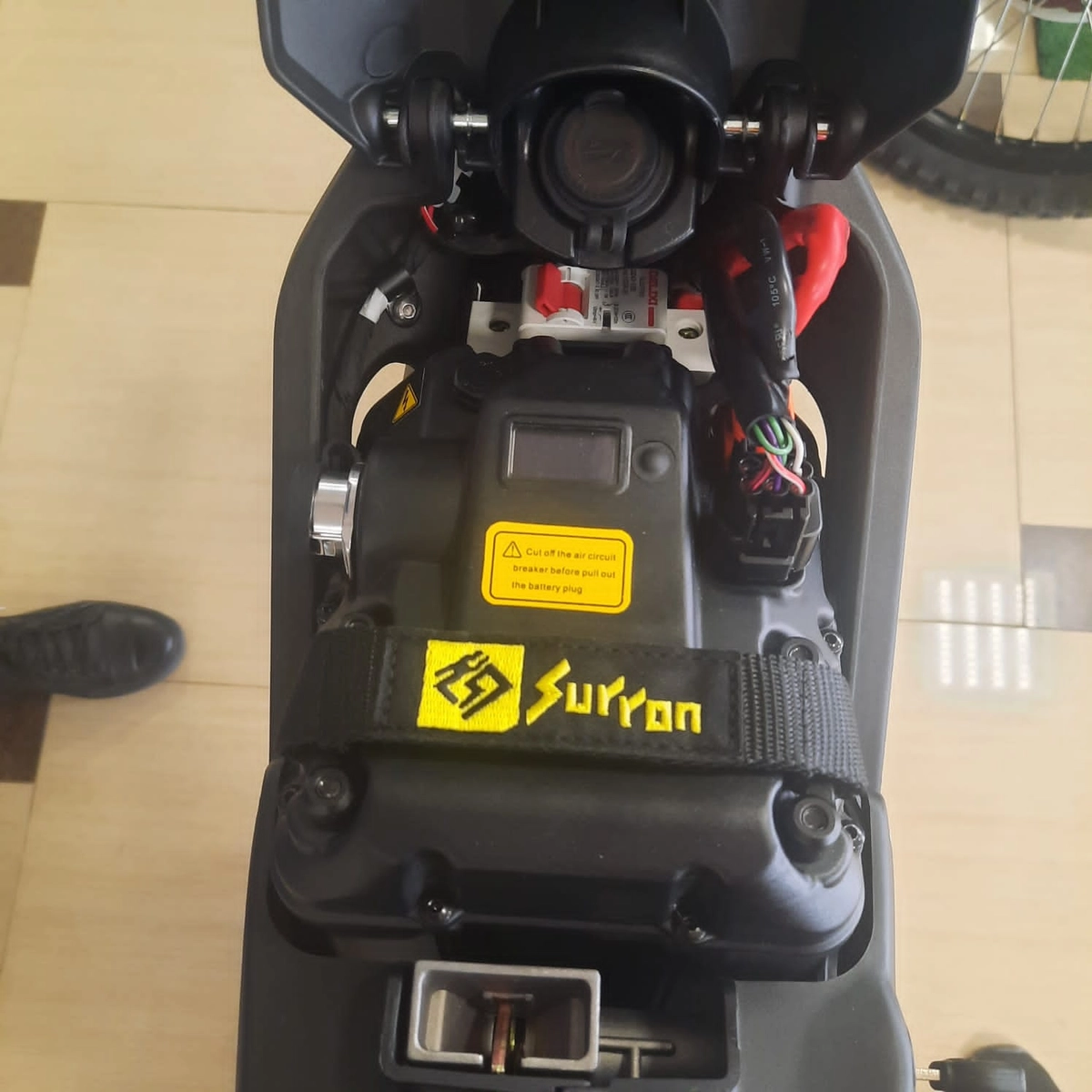 Электромотоцикл SUR-RON Light Bee X 60V/40Ah