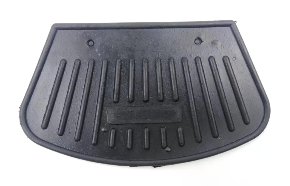 Брызговик перед."ИЖ"маленький IZ000046