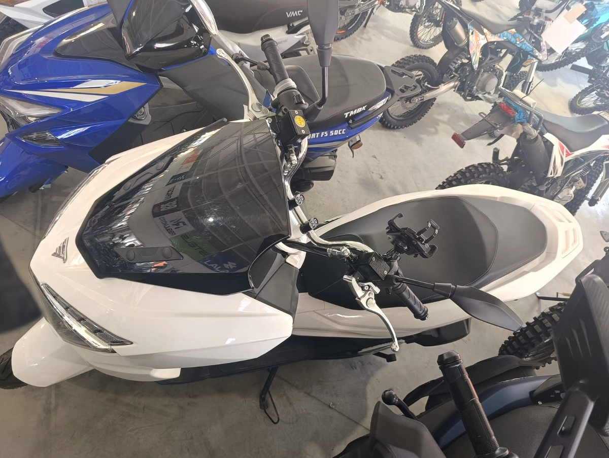 Скутер VENTO VMC PCX 200 Б/У пробег 705 км