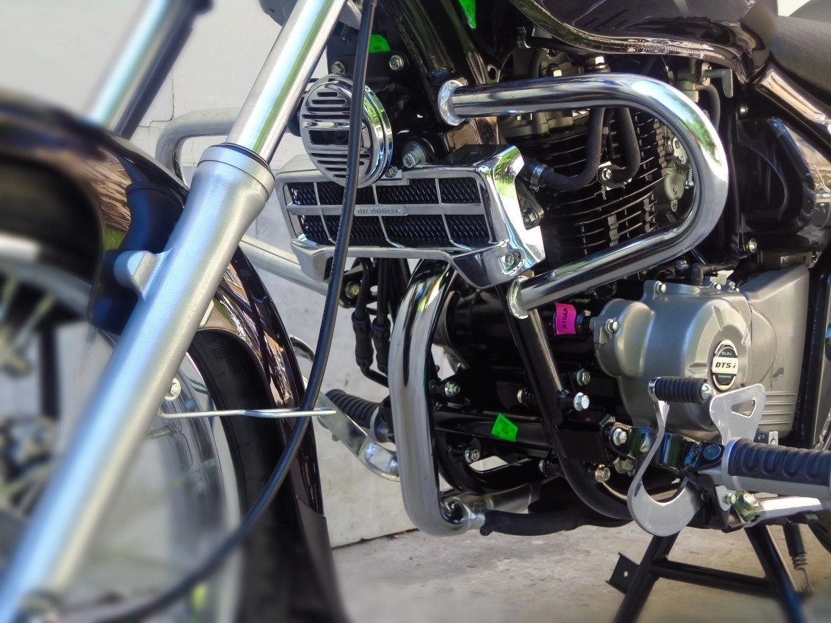 Мотоцикл BAJAJ Avenger Cruise 220