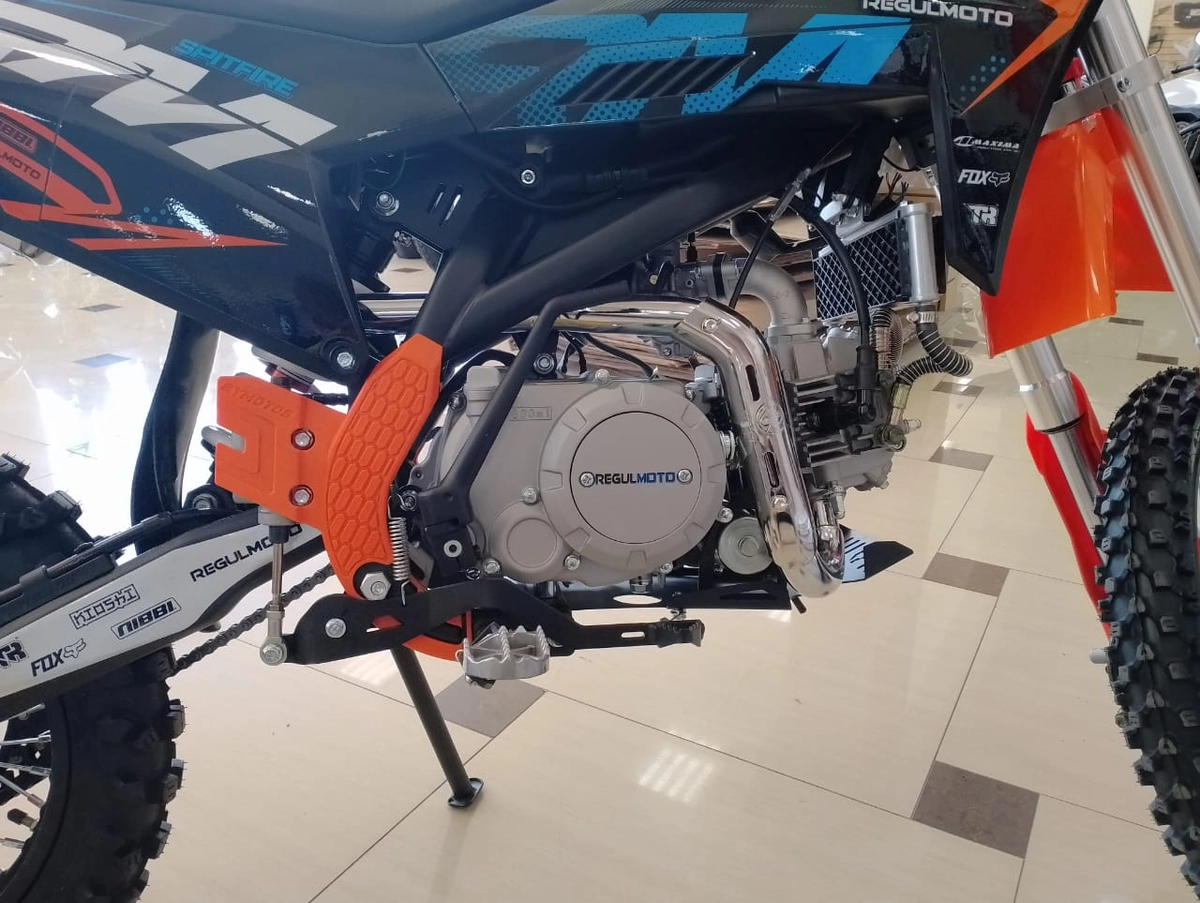 Питбайк Regulmoto SPITFIRE PRO 140 17/14
