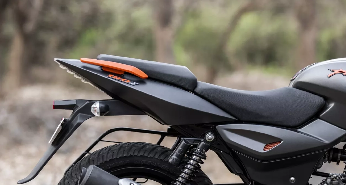 Мотоцикл BAJAJ Pulsar 180