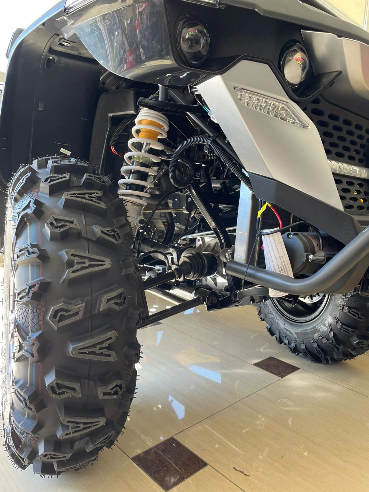 Квадроцикл Linhai M550L карбюратор