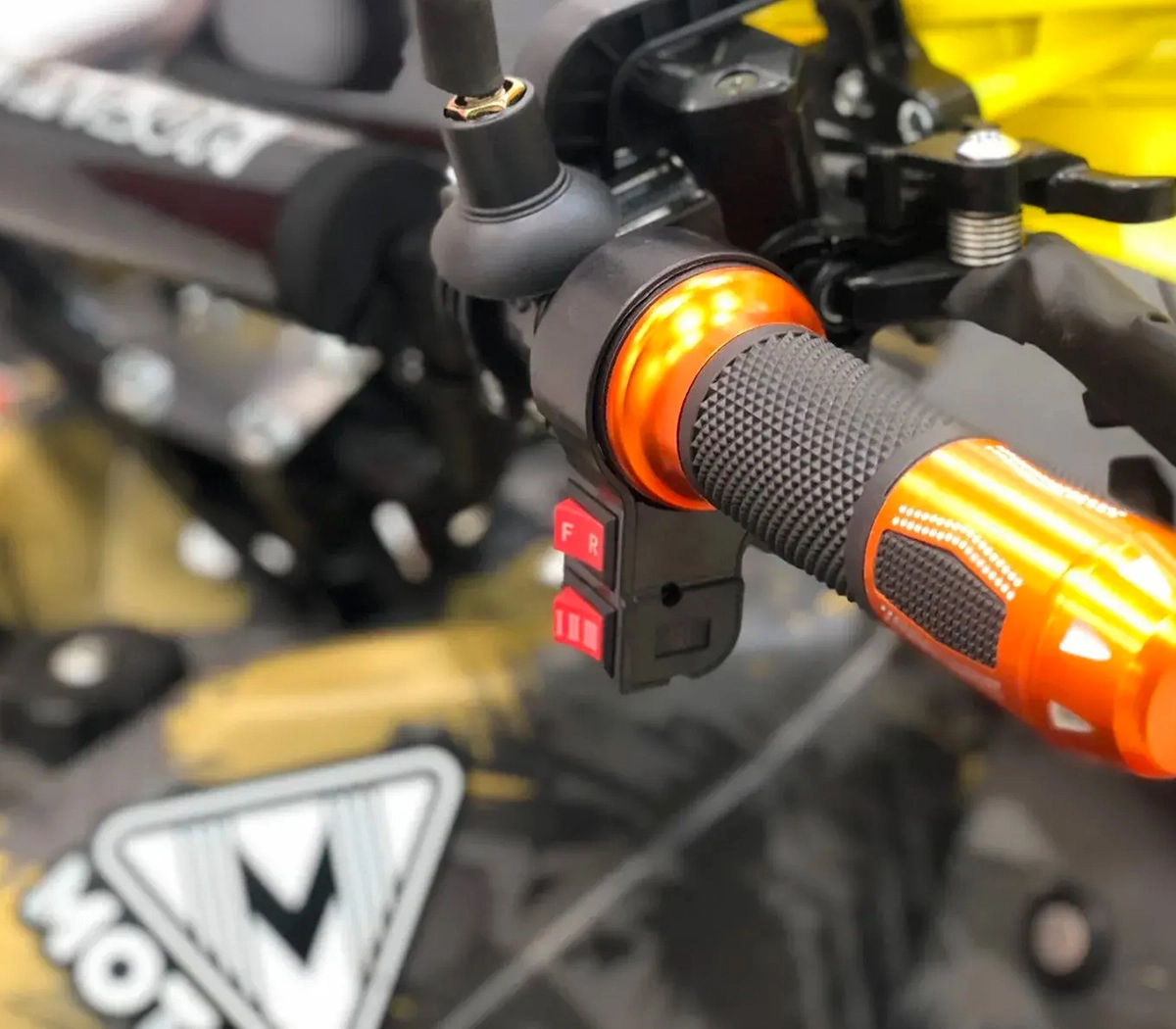 Квадроцикл MOTAX Grizlik Е 1500 R без АКБ