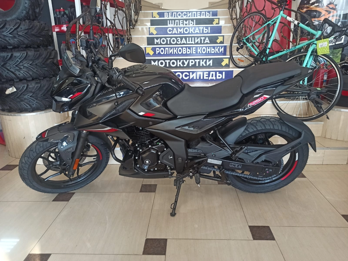 Мотоцикл BAJAJ Pulsar N250