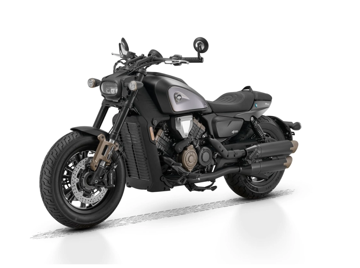 Мотоцикл QJ SRV 600 V