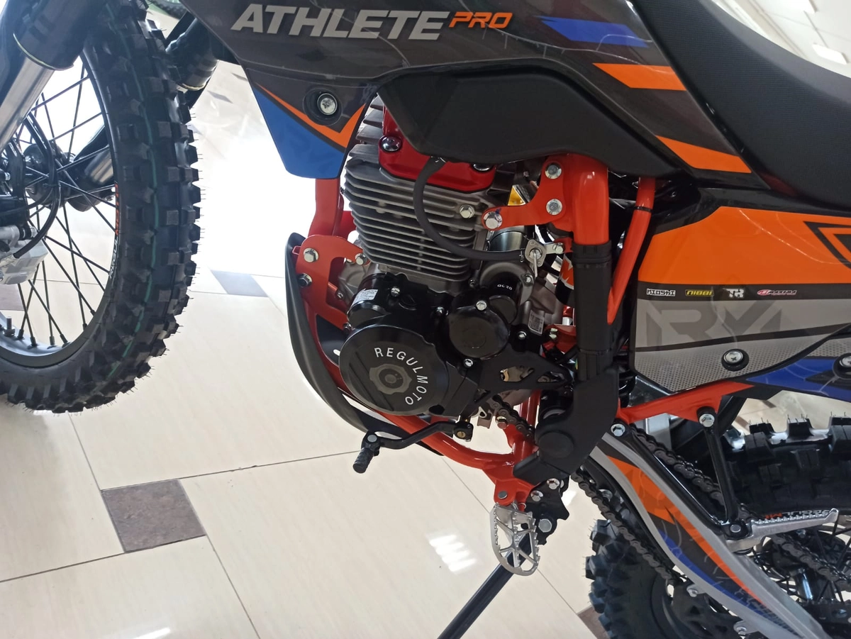 Мотоцикл Regulmoto ATHLETE PRO 4 valves 6 Gear