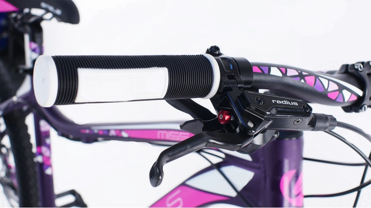 Велосипед STELS Miss 7500 D 27.5 V010