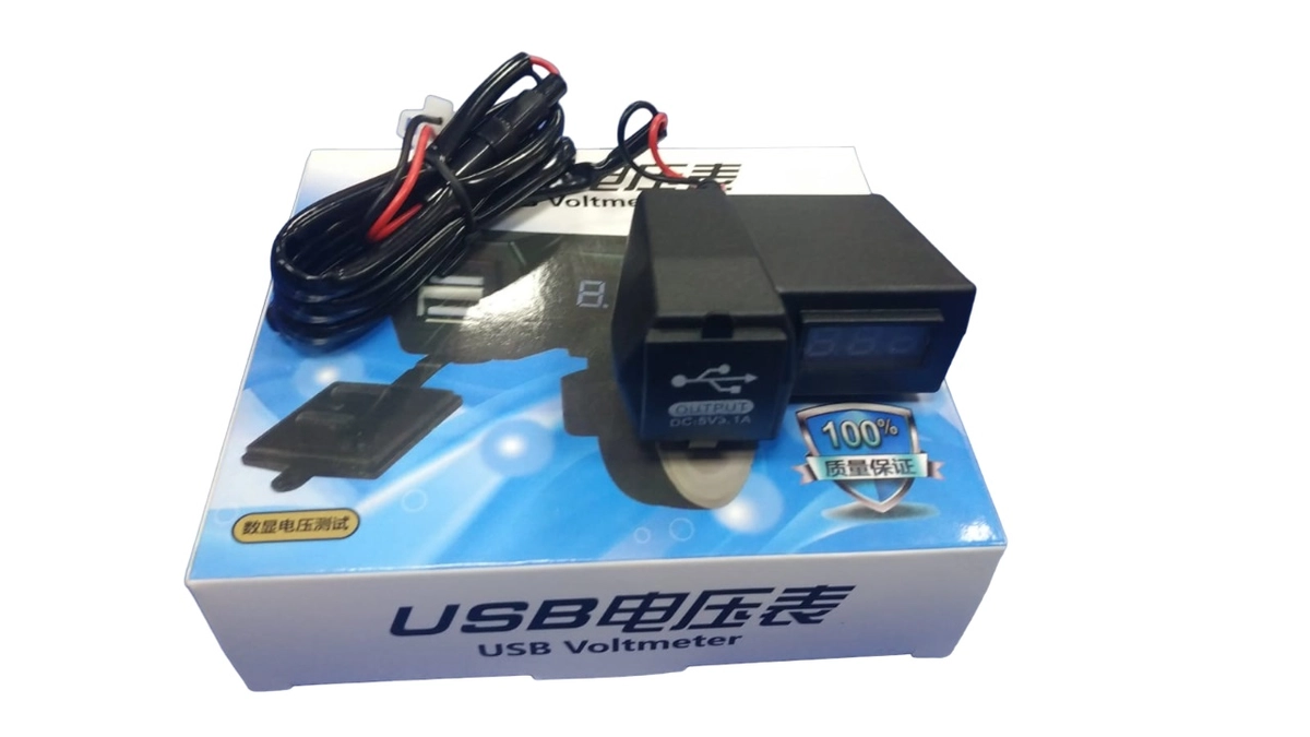 Вольтметр + двойной USB порт 2306117