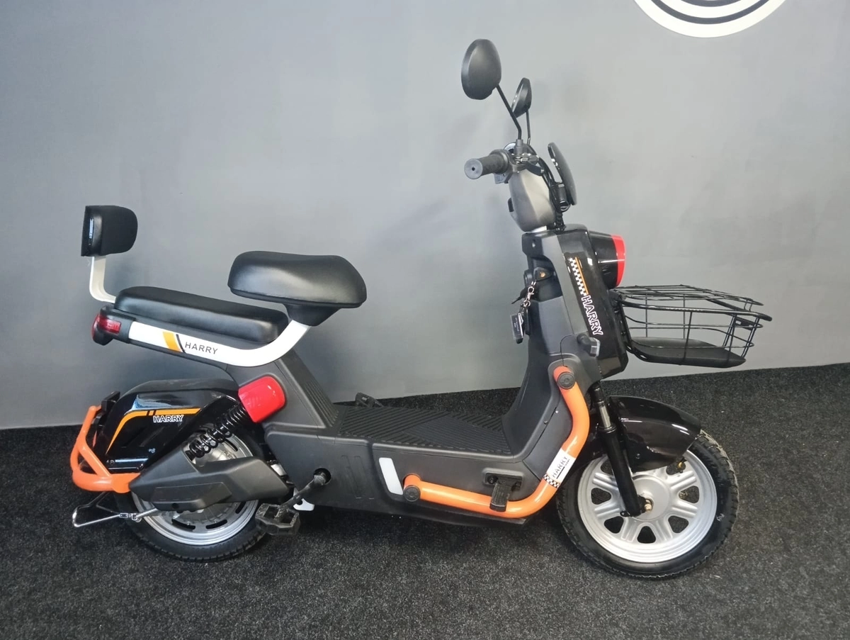 Электроскутер Harry 48V/16Ah/500W
