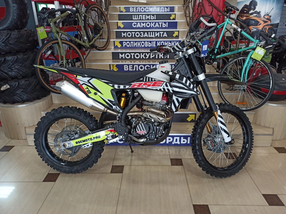 Мотоцикл BSE T8 Twister