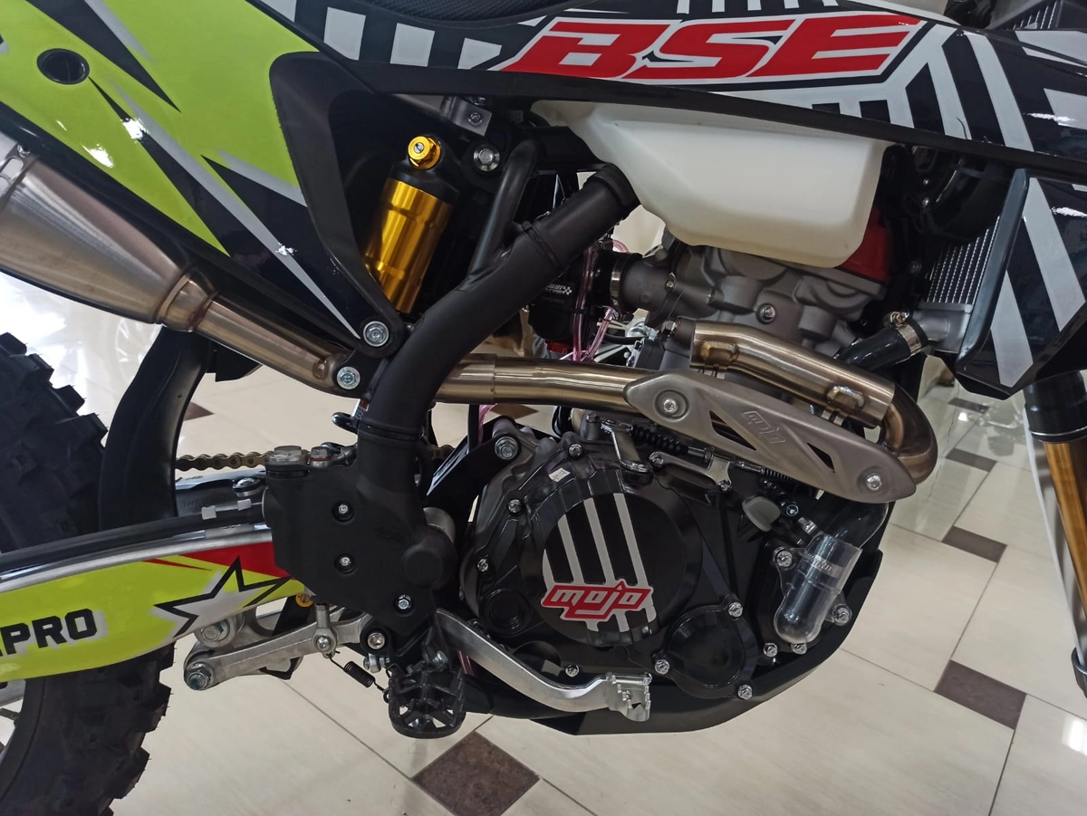 Мотоцикл BSE T8 Twister