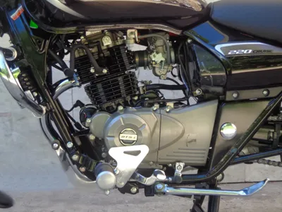 Мотоцикл BAJAJ Avenger Cruise 220