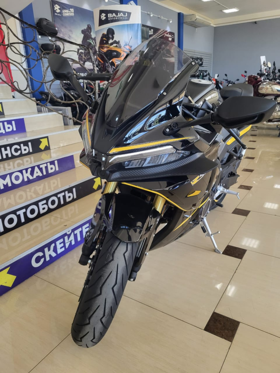 мотоцикл voge rr525 classic