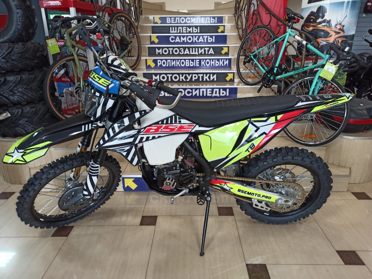 мотоцикл bse t8 twister
