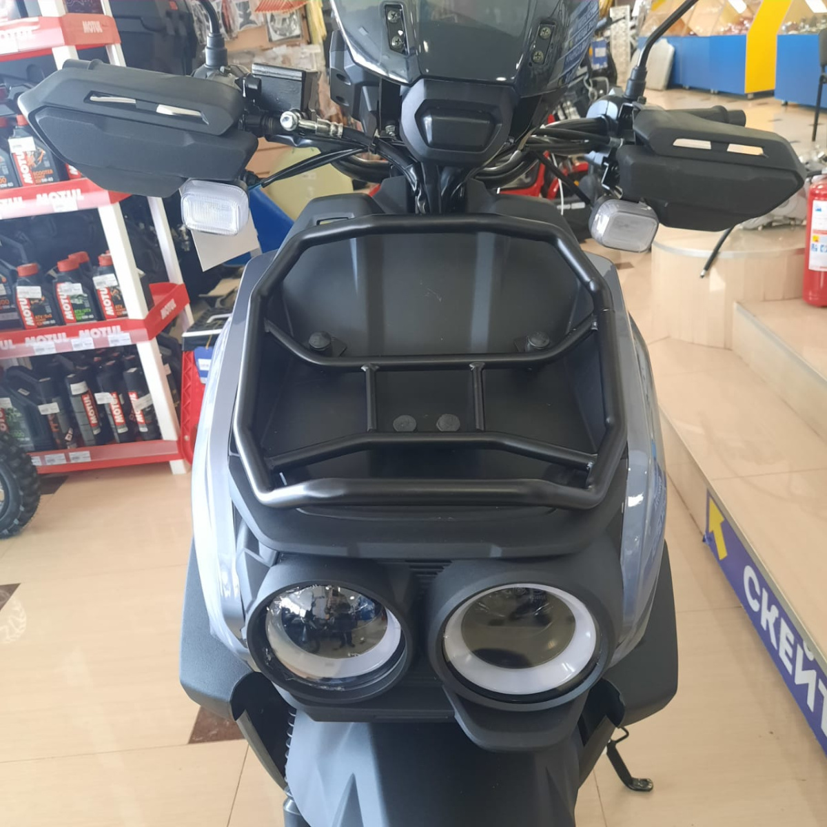 скутер millennium tank