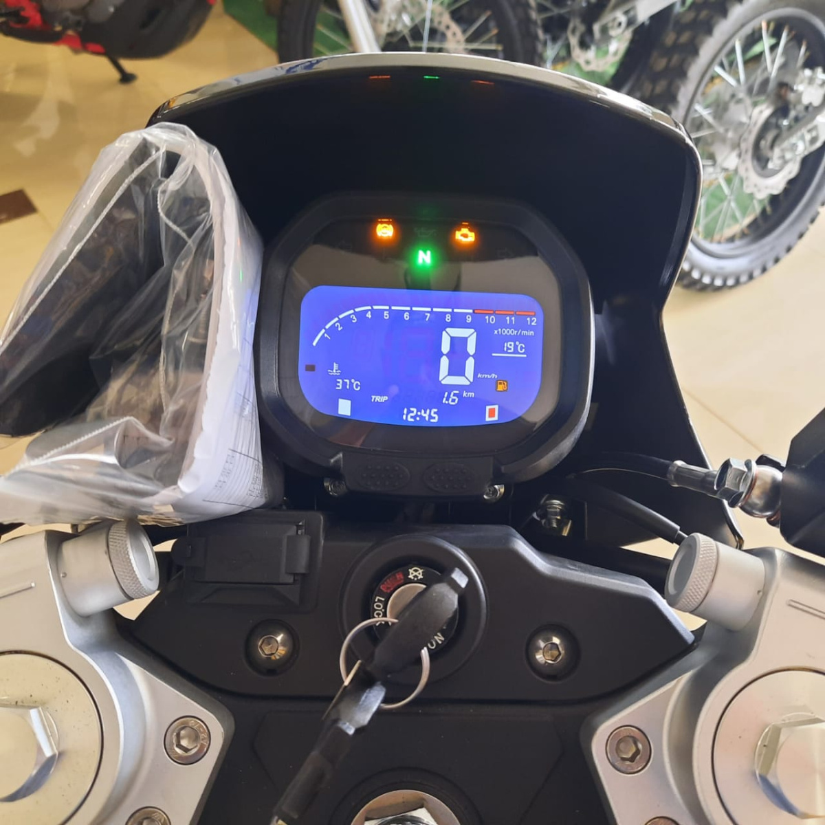 мотоцикл voge 300act