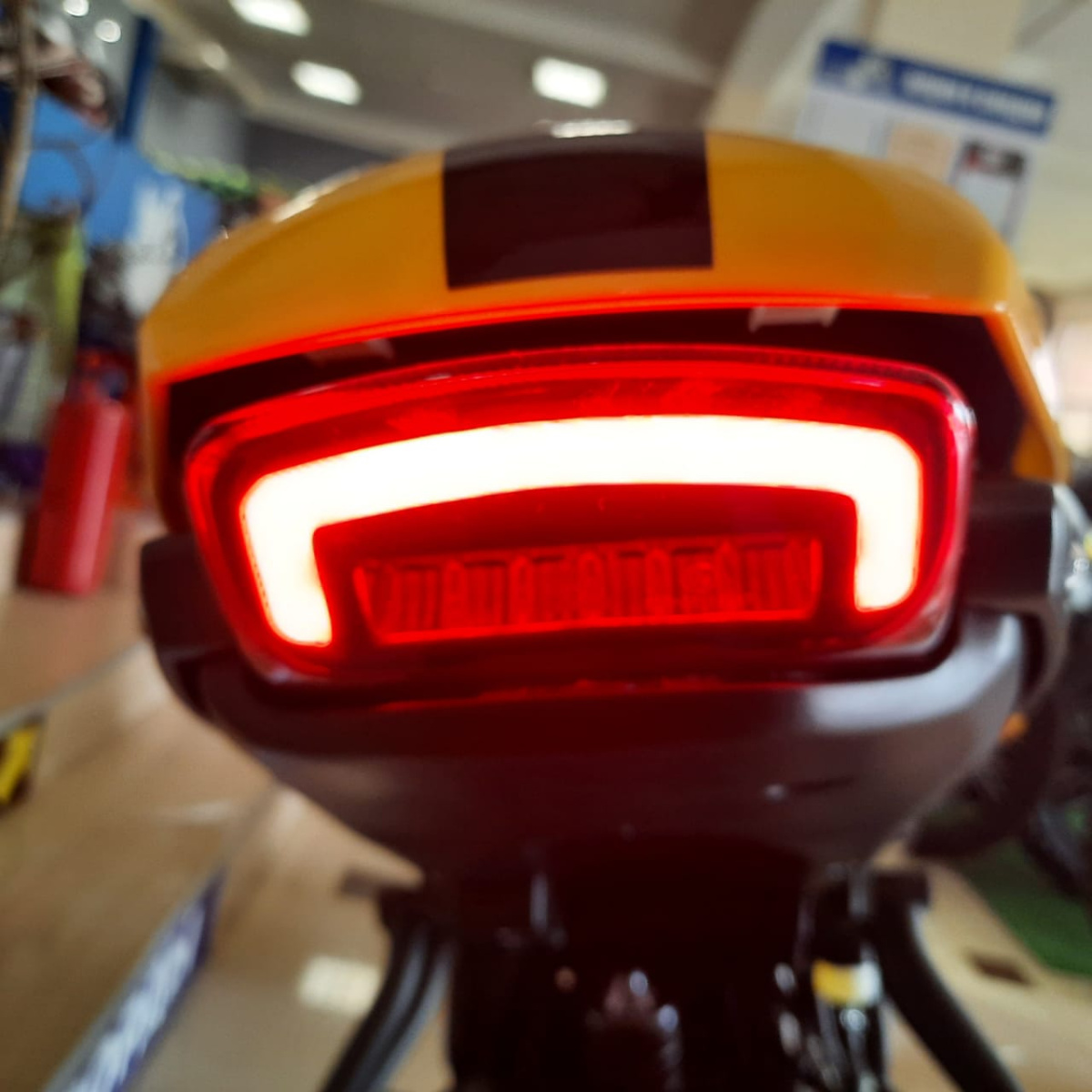 мотоцикл voge 300act