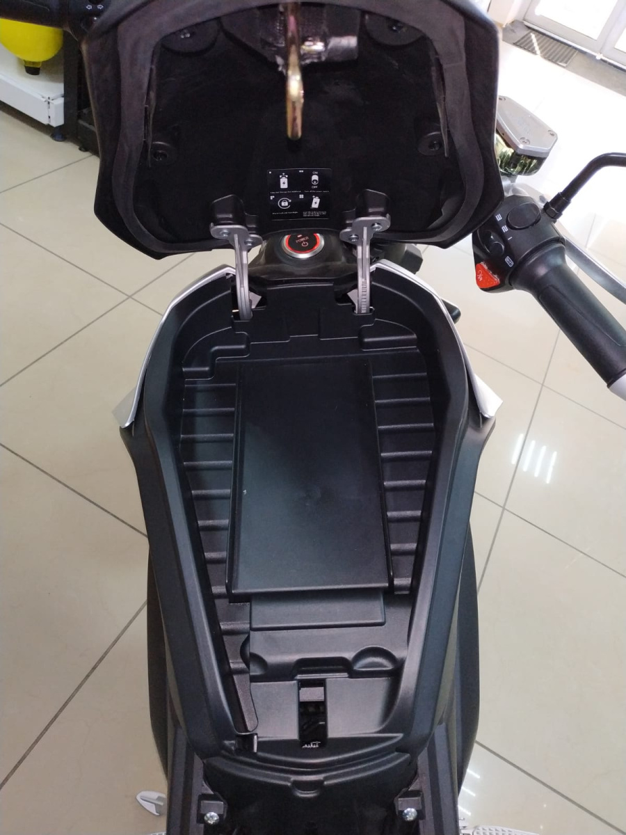 электромотоцикл white siberia super soco tc max