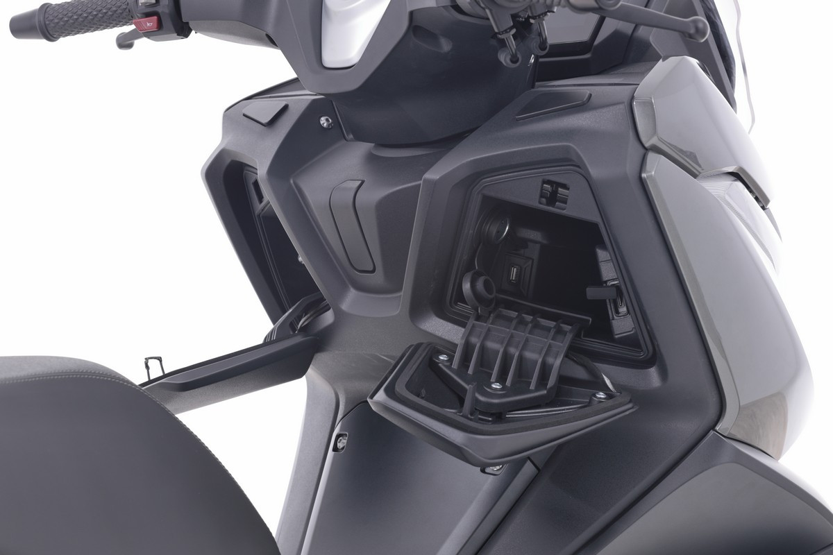 скутер voge sr4 max